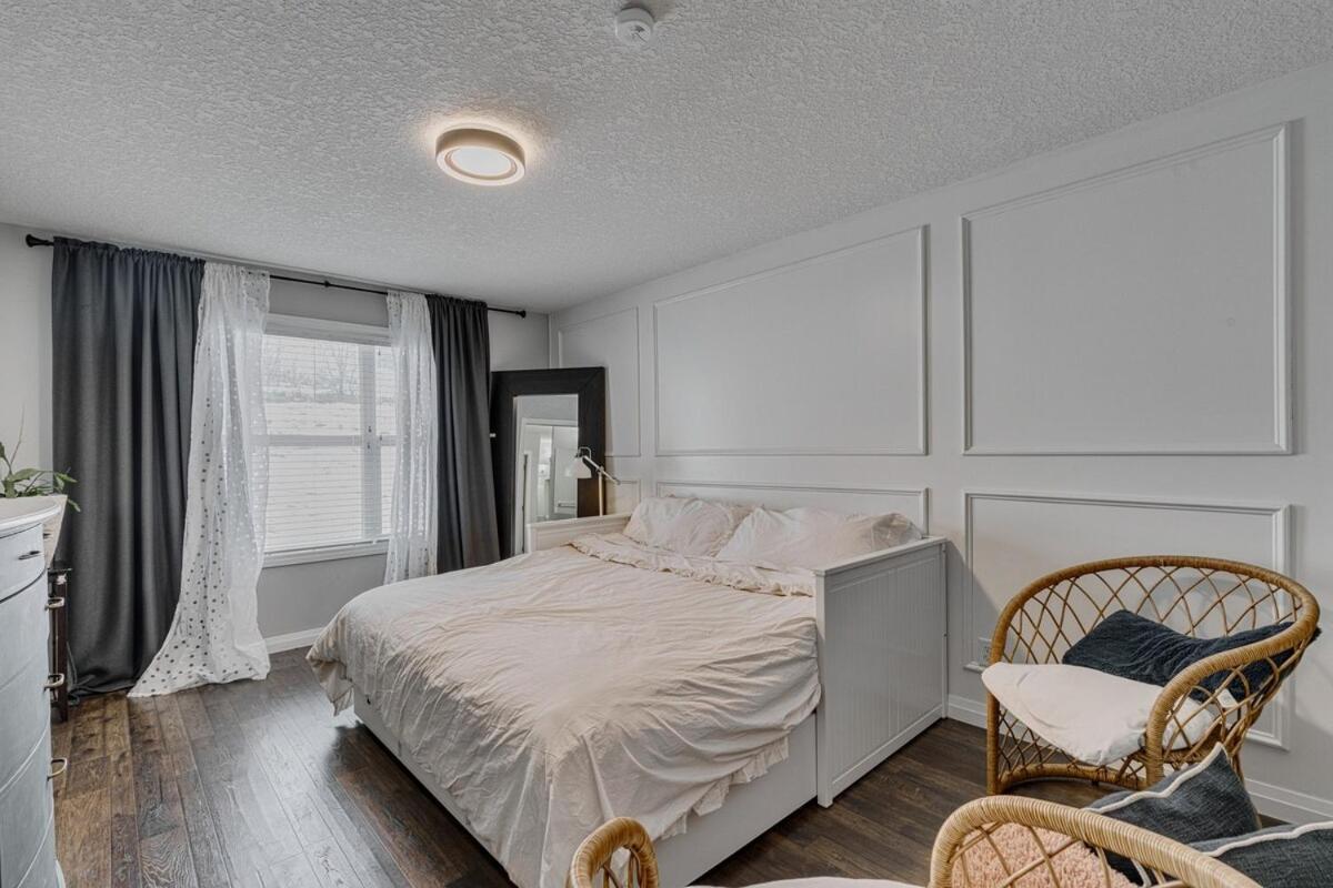 Lamont Villa Calgary Bagian luar foto