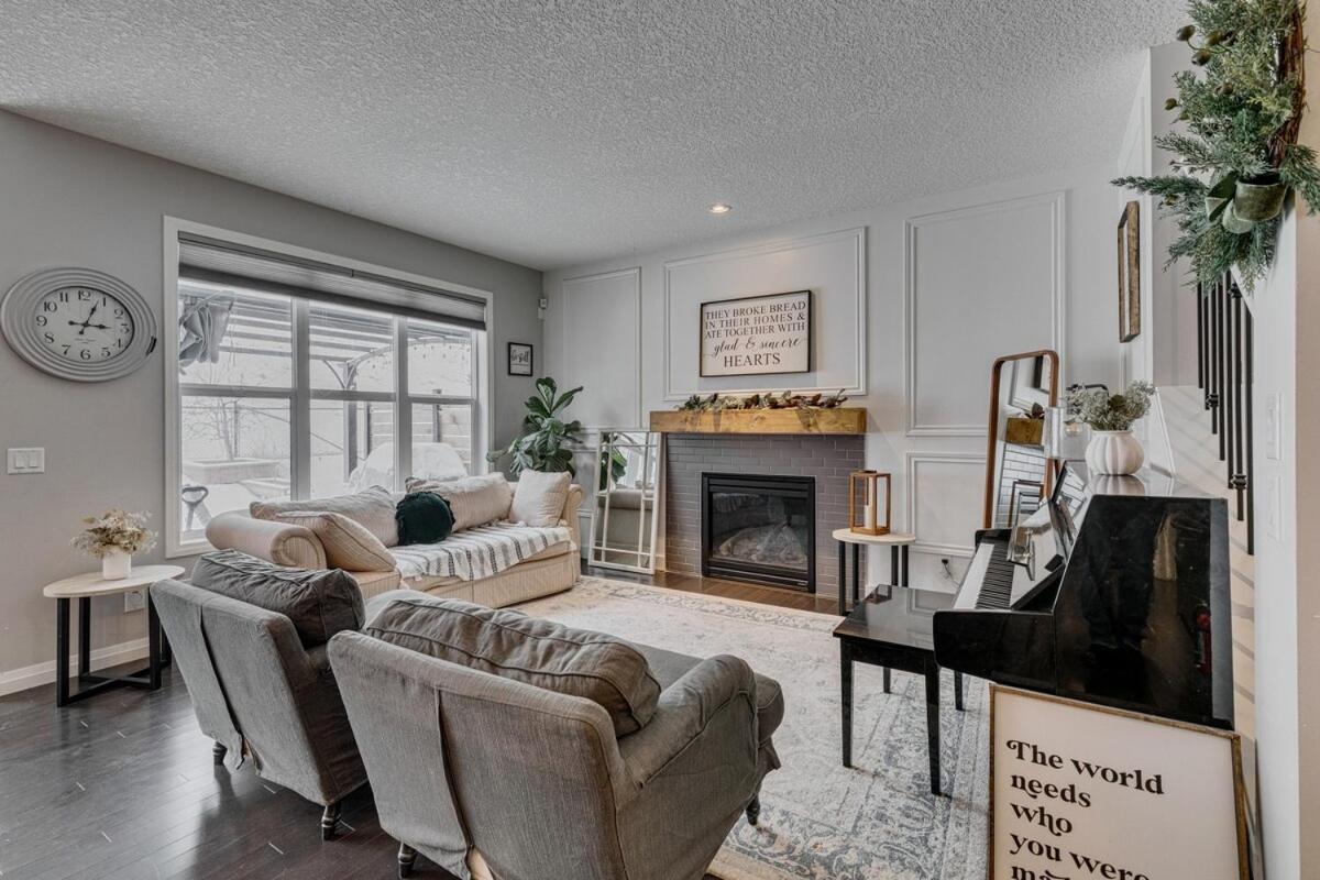 Lamont Villa Calgary Bagian luar foto